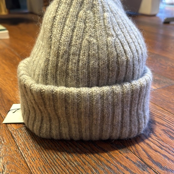 Neutral grey Ribbed Fold-Over wool blend alpaca beanie